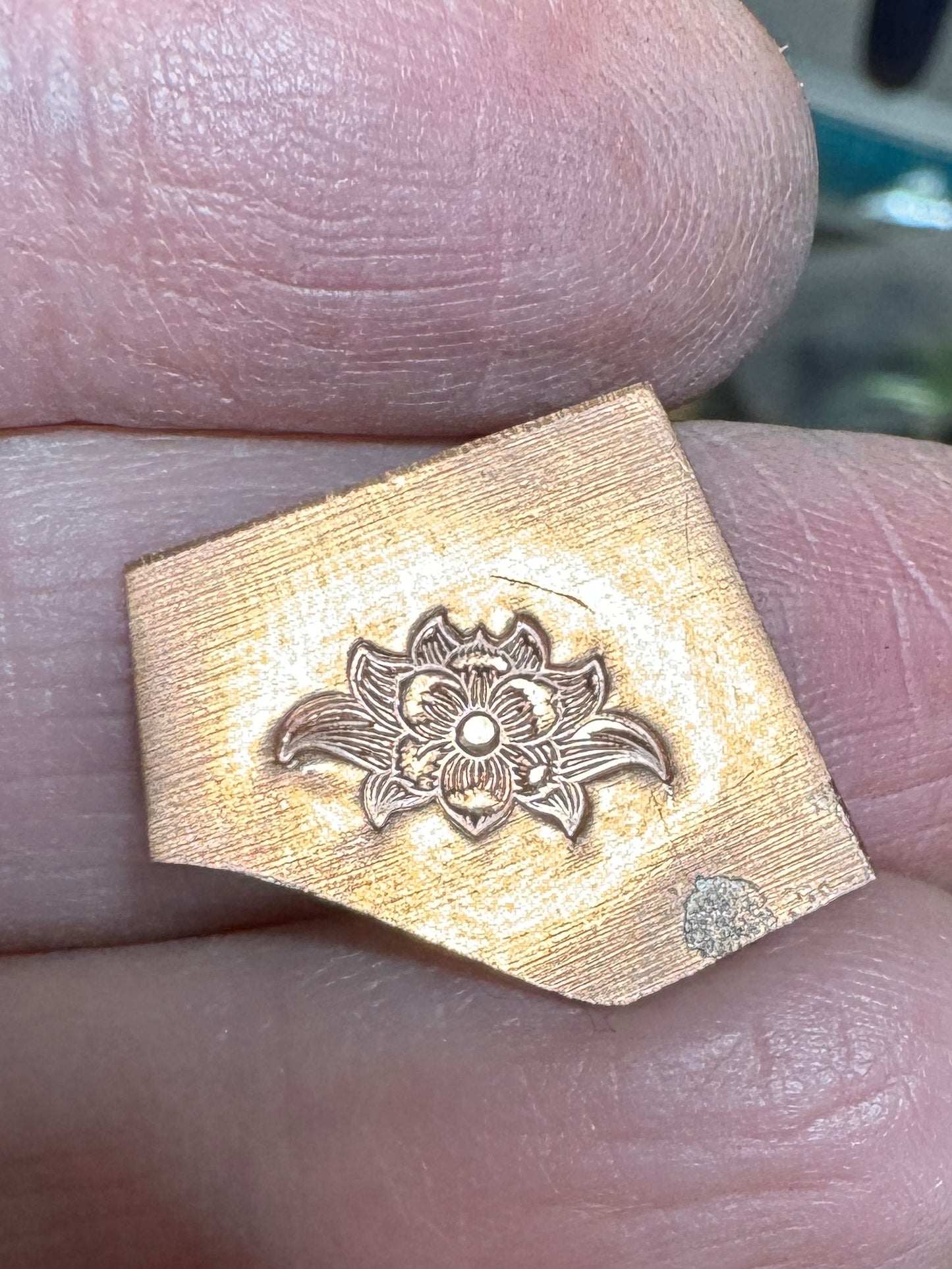 Engraved flower stamp