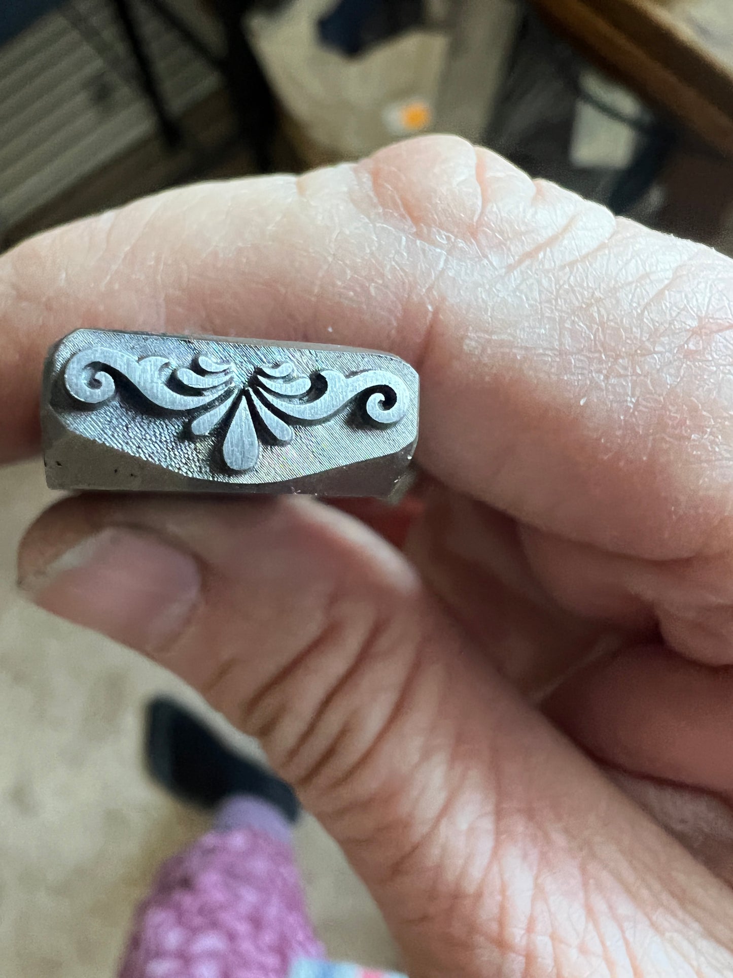 Scrollwork border stamp