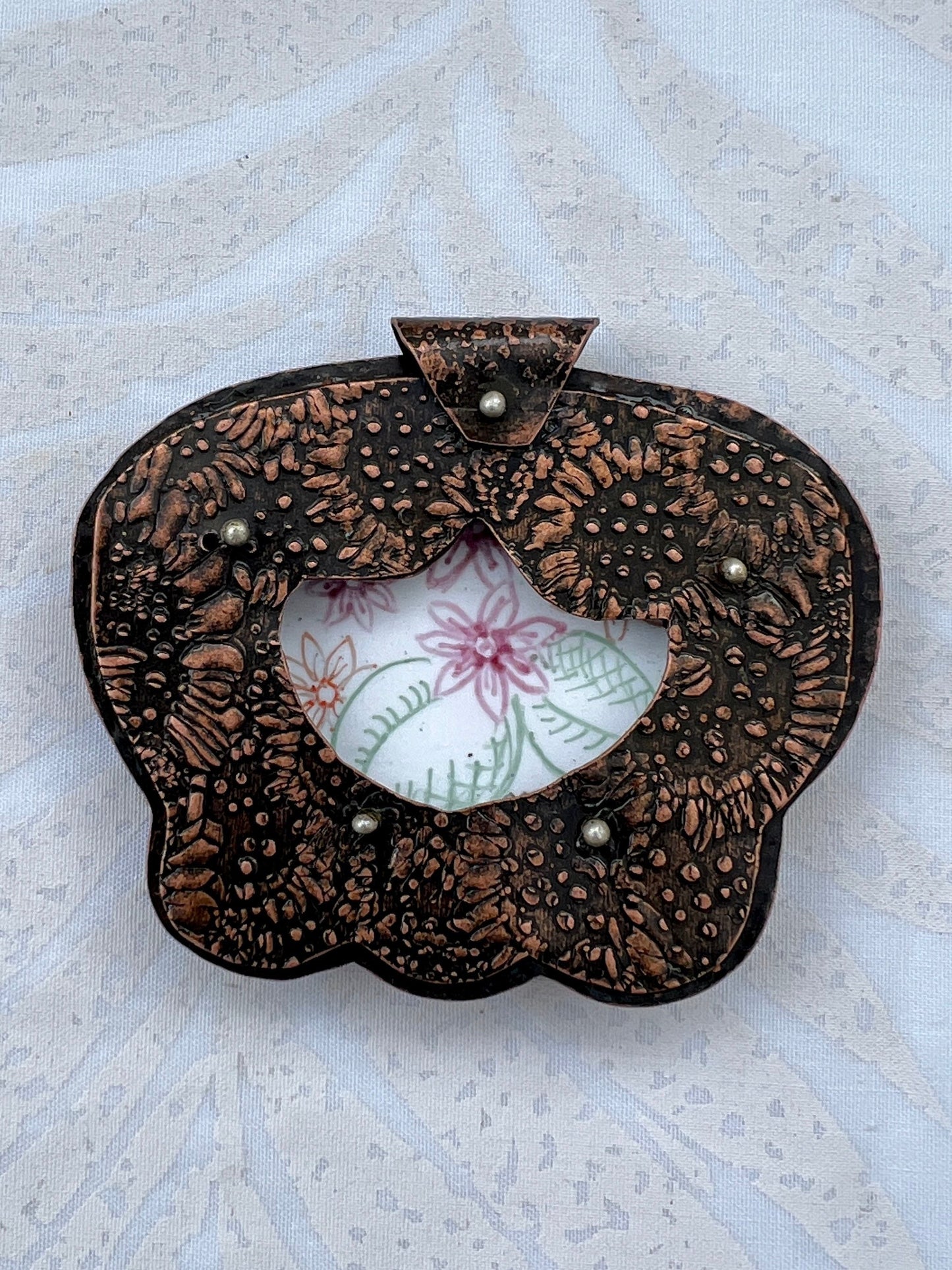 Springtime pendant